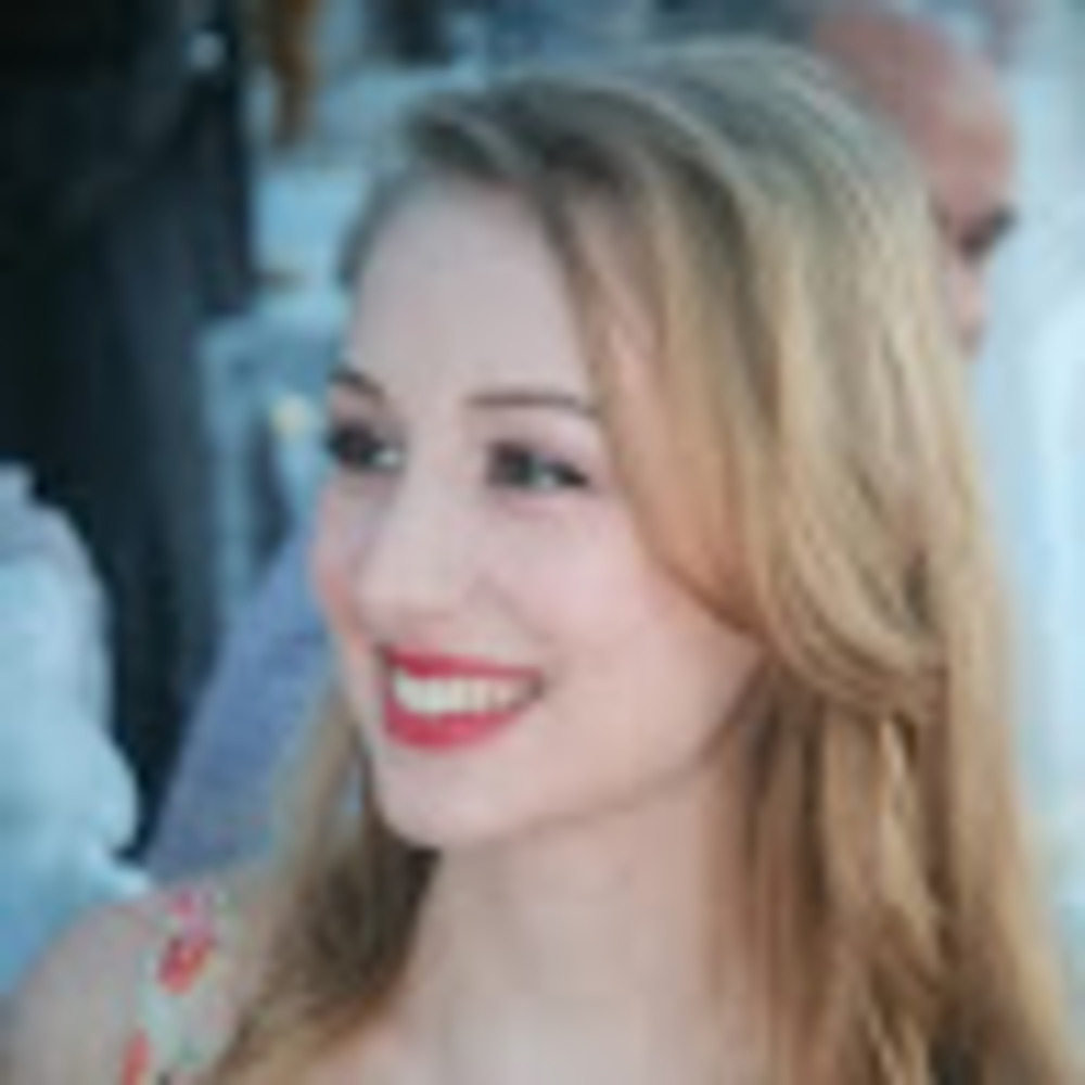 Meet your Posher, Emine begüm